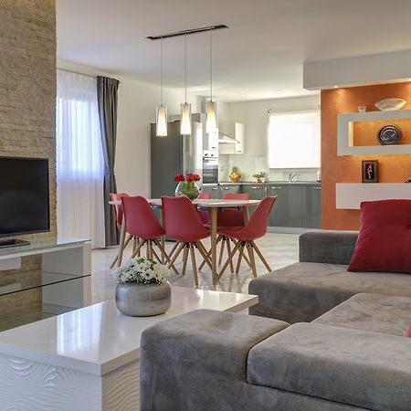 Viras Luxury Holiday Premantura Esterno foto