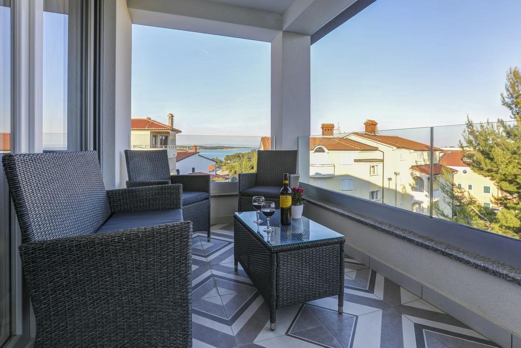 Viras Luxury Holiday Premantura Esterno foto