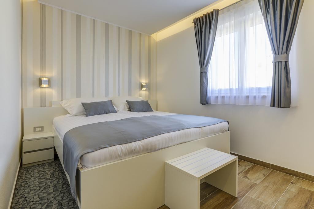 Viras Luxury Holiday Premantura Esterno foto